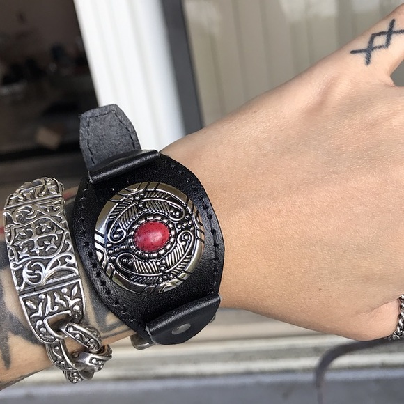 Handmade black leather cuff silver totem red gem - Picture 4 of 8